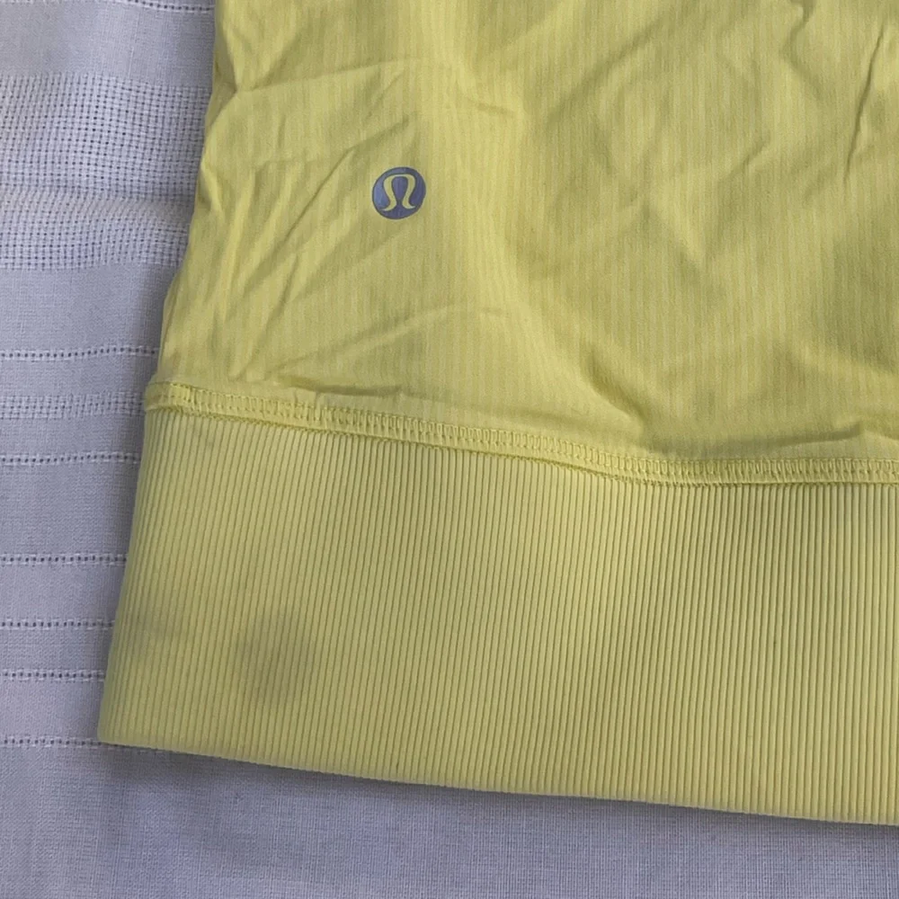 Lululemon street to studio hooded Jacket size 4